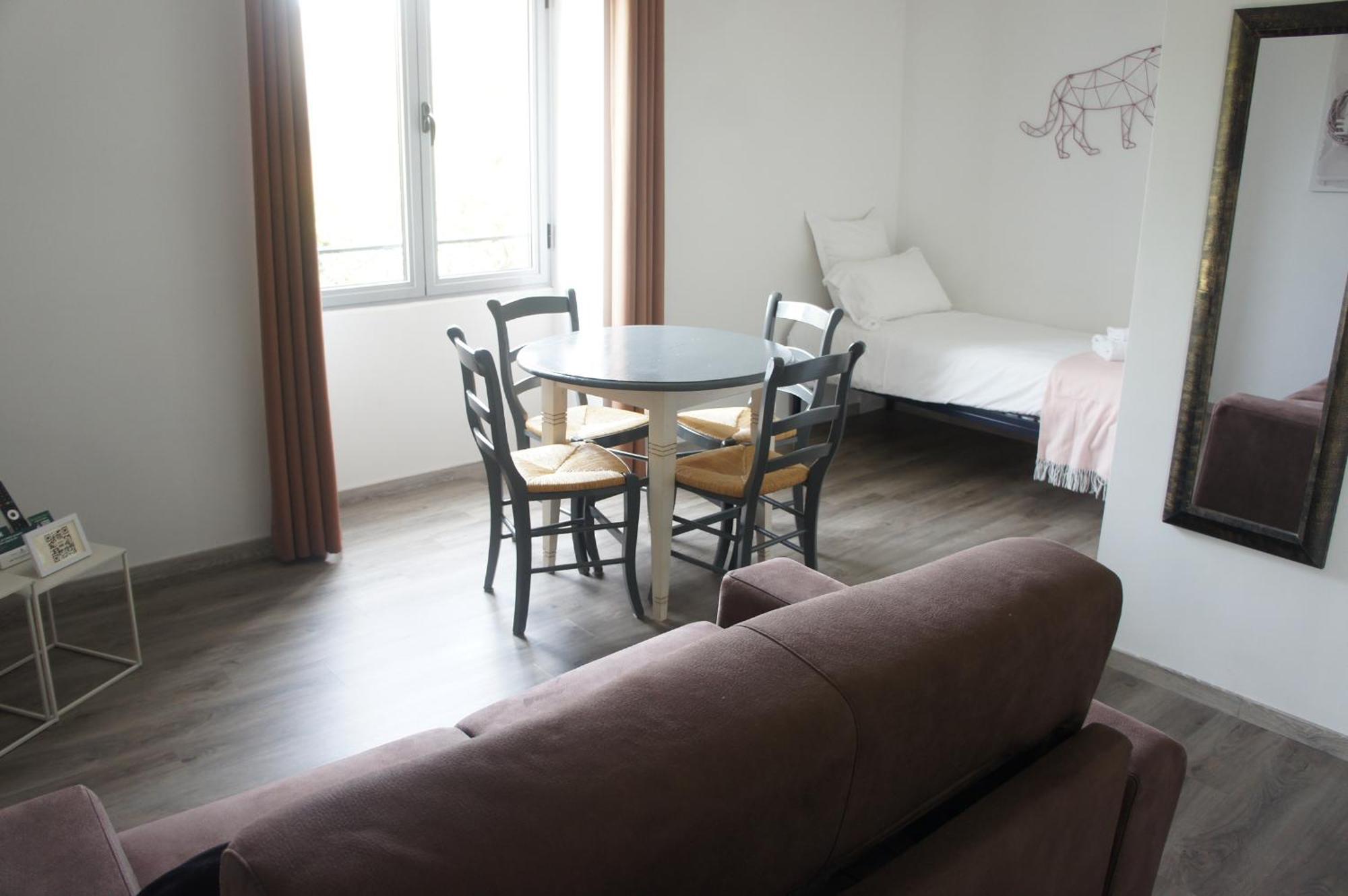 Logis Hotel Auberge De Cartassac Cressensac-Sarrazac Eksteriør bilde