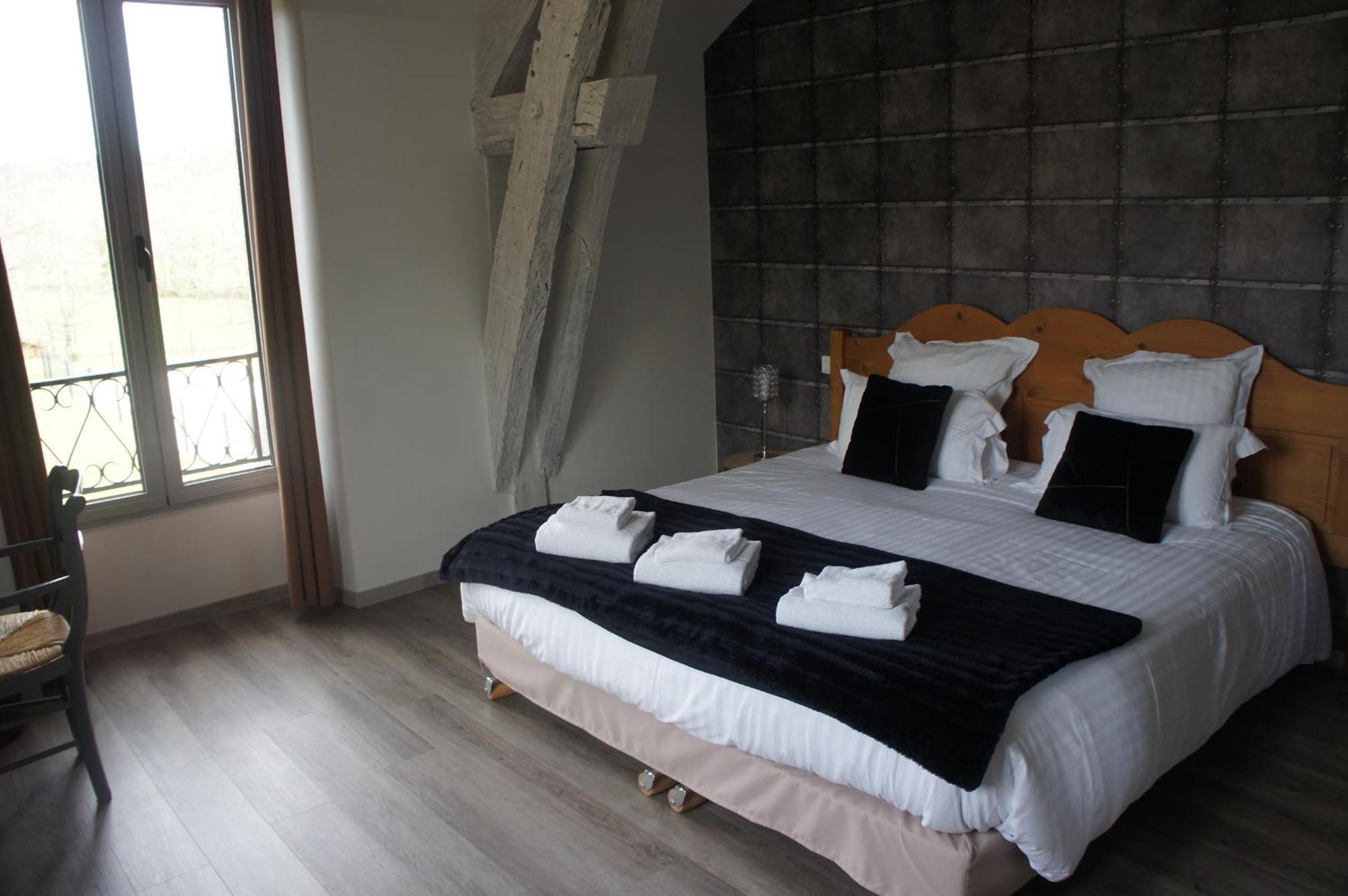 Logis Hotel Auberge De Cartassac Cressensac-Sarrazac Eksteriør bilde
