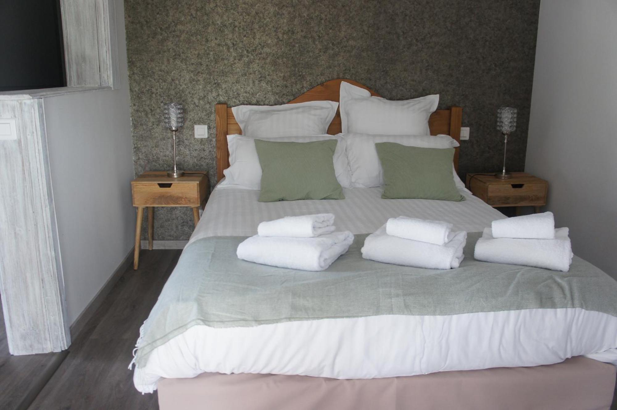 Logis Hotel Auberge De Cartassac Cressensac-Sarrazac Eksteriør bilde